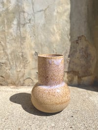 Image 2 of vase (flask)