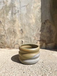 Image 3 of planter (ridges)