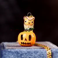 Horned Owl Jack o' Lantern Necklace