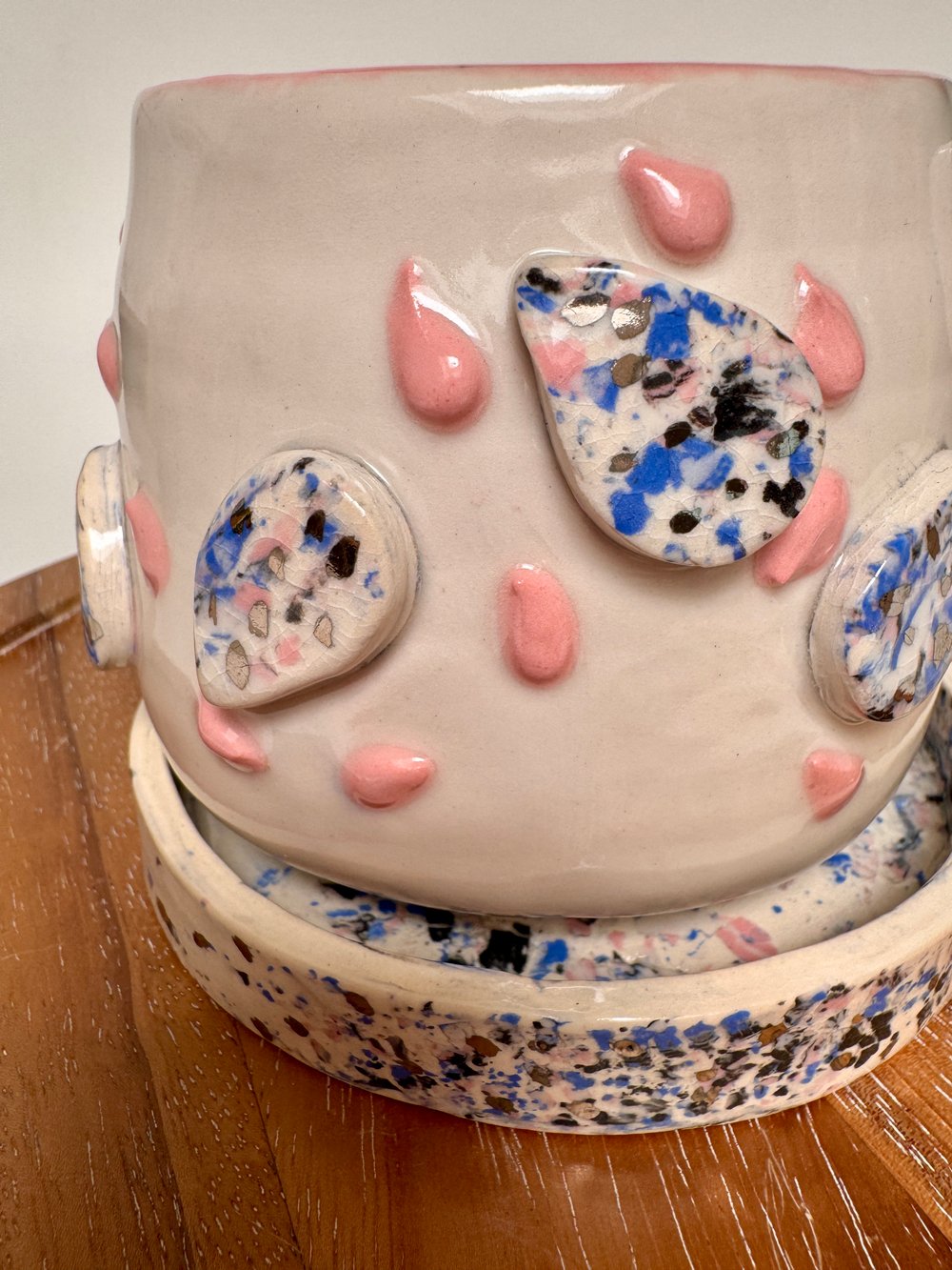 Image of Porcelain Planter with Teardrop Designs