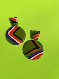 Image 3 of Ellie (Click For More Colors) 