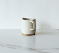 Image 3 of 8 oz mug in Linen