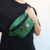 Image 1 of Mini Hip Pack Green övtáska