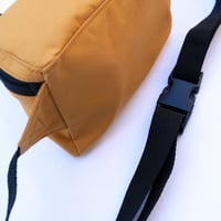 Image 5 of Mini Hip Pack Ochre övtáska