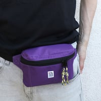 Image 3 of Mini Hip Pack Plum övtáska
