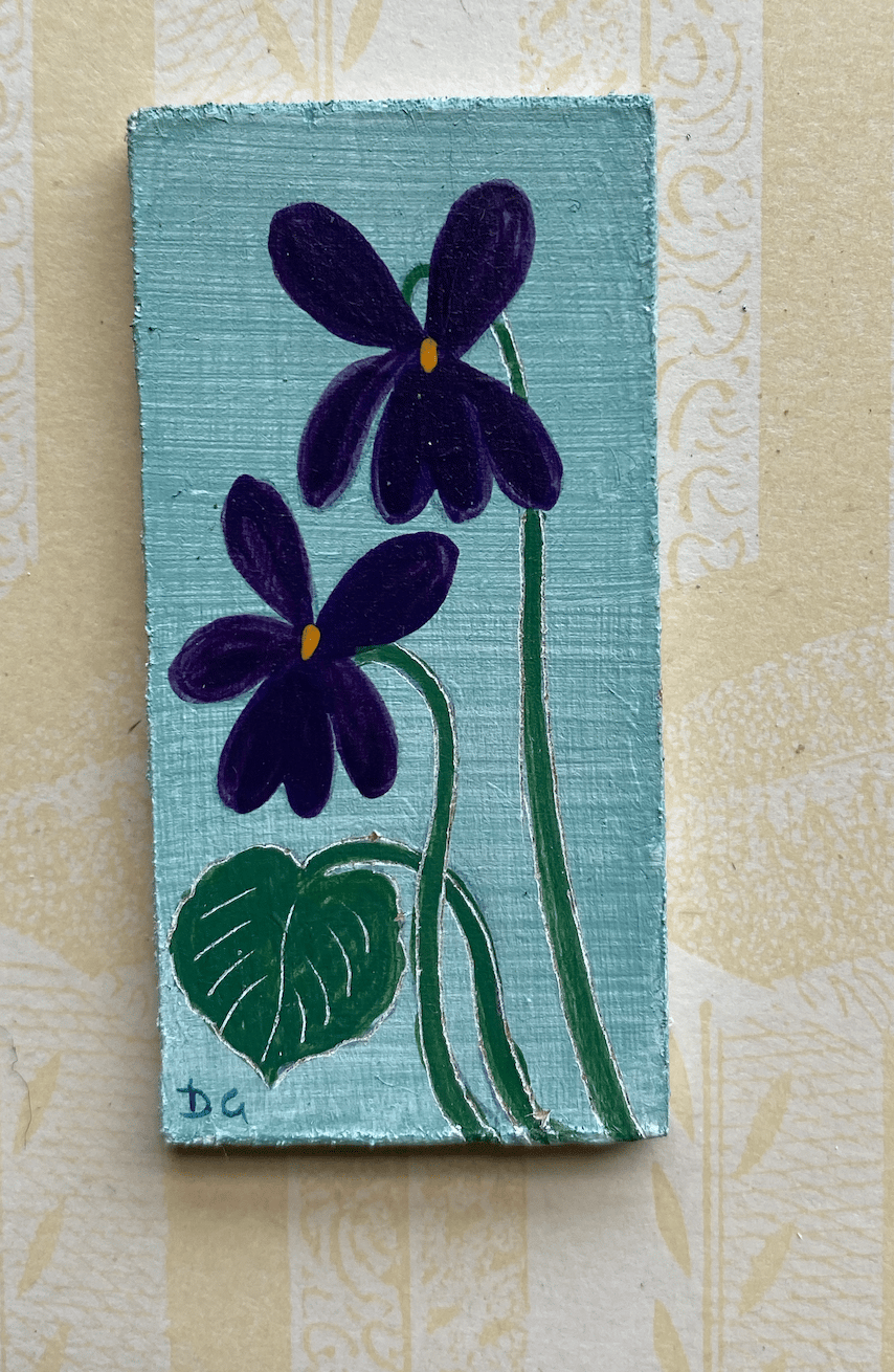 Image of Tiny Dog Violet (1)