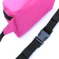 Image 5 of Mini Hip Pack Pink övtáska