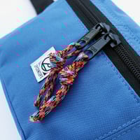 Image 4 of Mini Hip Pack Blue övtáska