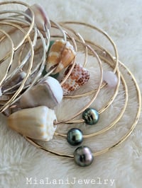 Image 4 of Silver Shells Thin Bracelets