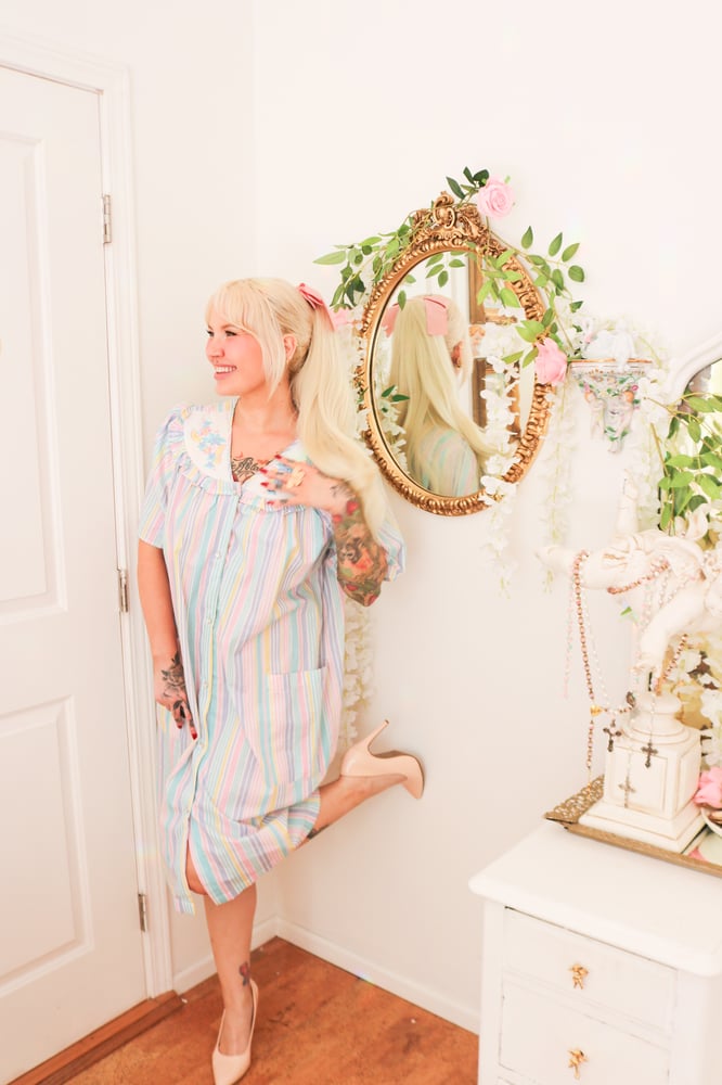 Image of Vintage 1980s SimplyBasic Pastel Button Up Housecoat (Small)