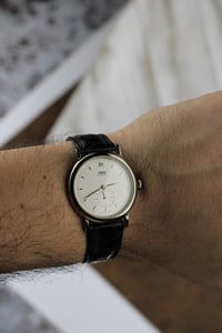 Image 3 of 1990s Oris Classic Sub Seconds 7423 - Manual Winding