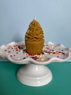 SWEET CUPCAKE CANDLE