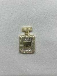 Image 2 of 1 x Gold metal perfume charm 