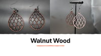 Image 4 of Open Lattice Pattern Earring