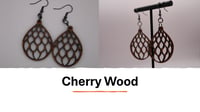 Image 3 of Open Lattice Pattern Earring