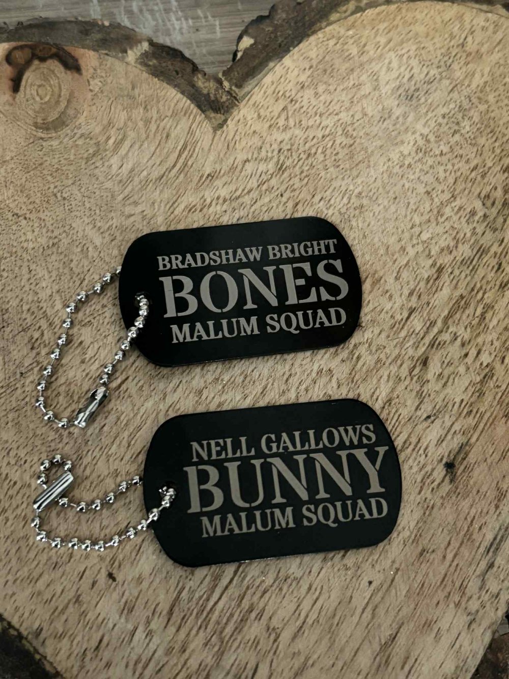 Image of Officially licensed Leave me behind SINGLE dog tag keychain