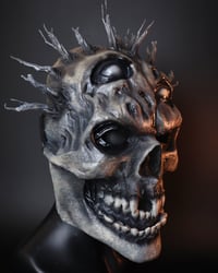 Image 5 of Skinner Man mask from Outlast