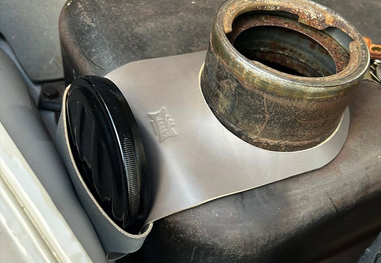 Image of Beetle Fuel Cap Holder - 100mm Filler Neck