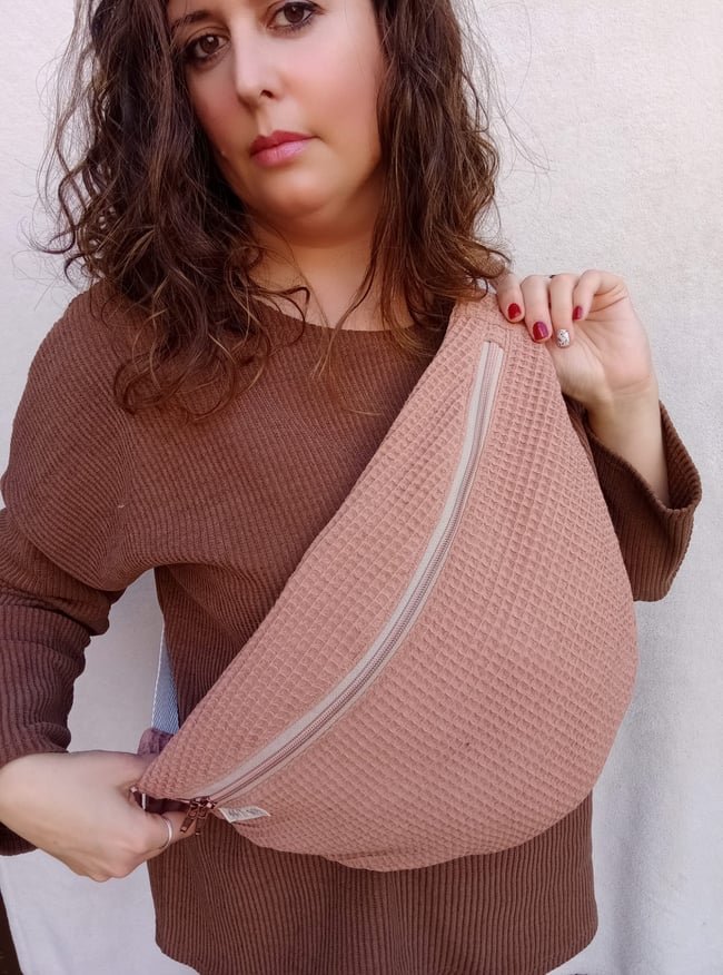 Riñonera Bolso Gofre Salmón - Última unidad