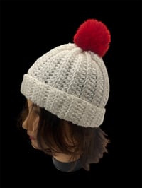 Image 2 of Snowberry Pop Size small/medium