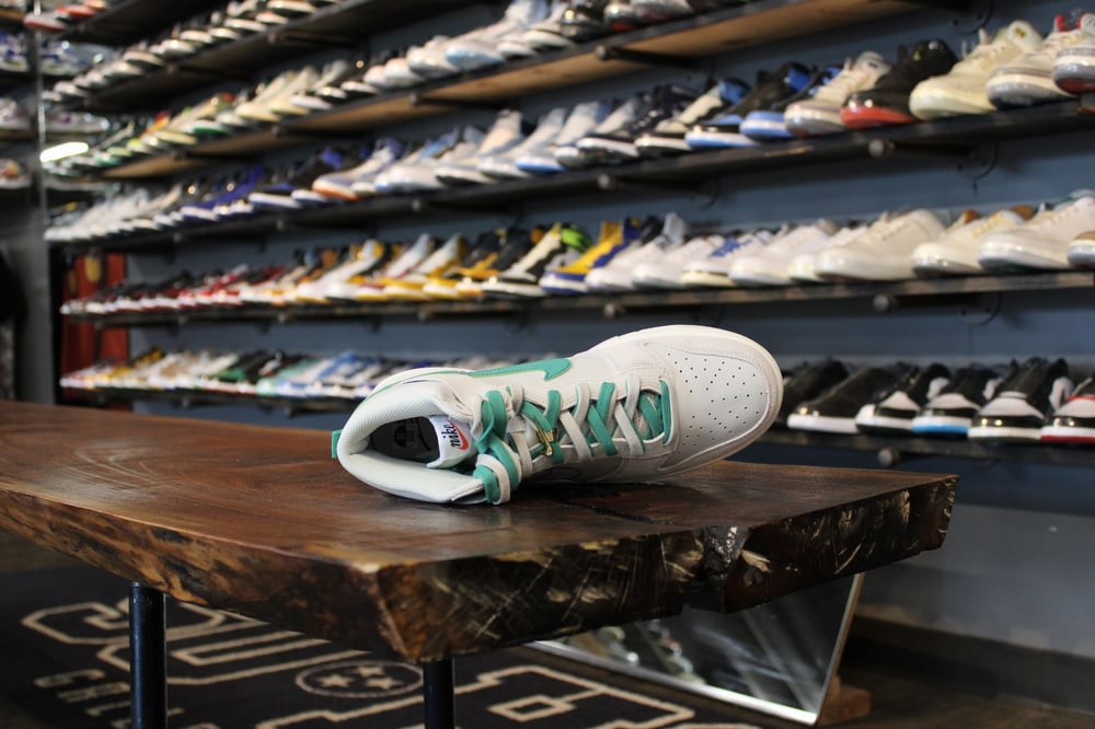 DUNK HIGH RETRO "FIRST USE/SAIL"