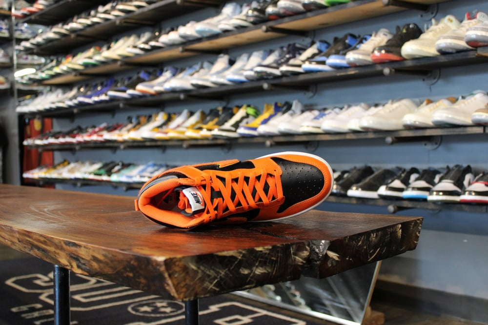 DUNK HIGH RETRO "SAFETY ORANGE"