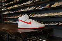 Image 1 of DUNK HIGH RETRO "PICANTE RED/WHITE"