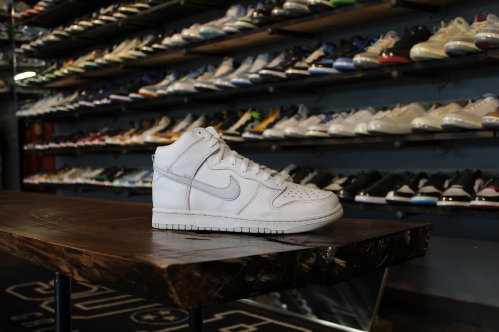 DUNK HIGH RETRO "PURE PLATINUM"