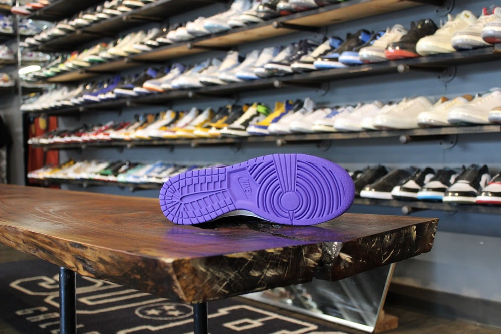DUNK HIGH RETRO "PHYCHIC PURPLE"