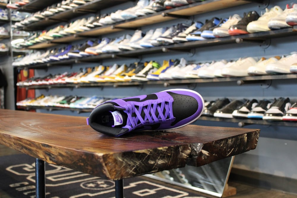 DUNK HIGH RETRO "PHYCHIC PURPLE"