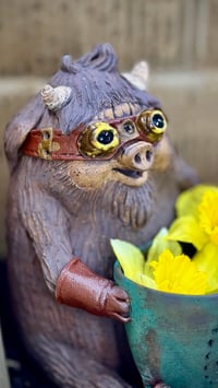 Image 2 of Porcine Aviator Planter