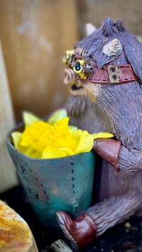 Image 3 of Porcine Aviator Planter