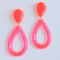 Image 1 of Selenium Pink Rain Drop Stud Earrings