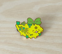 Leaf Axolotl Pin