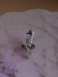 Image 2 of Seahorse Ring (Gold)