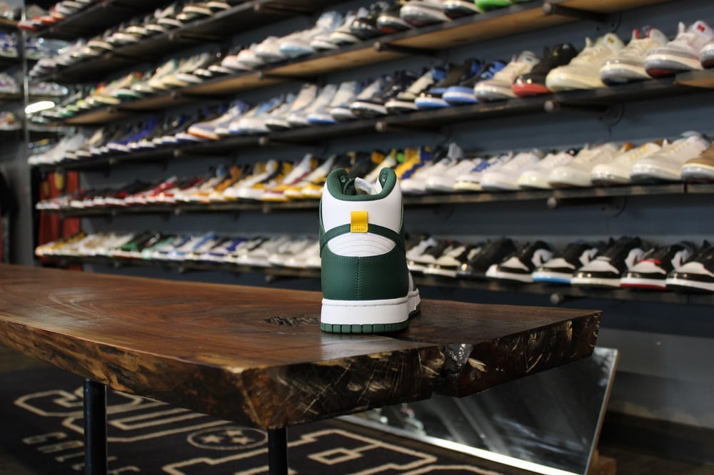 DUNK HIGH RETRO "NOBLE GREEN"