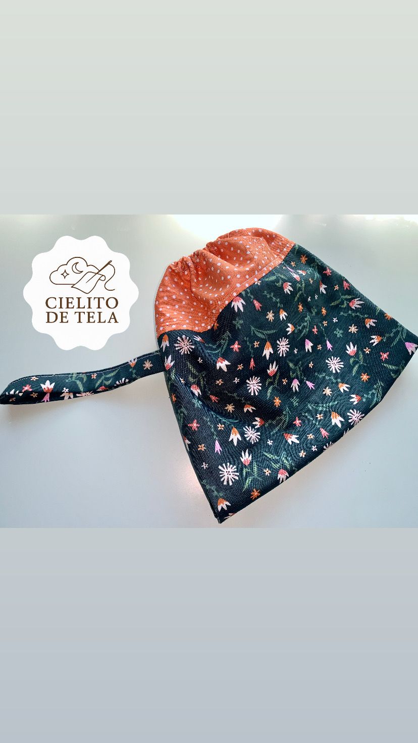 Image of Midnight Garden Plastic Bag Holder #bh1