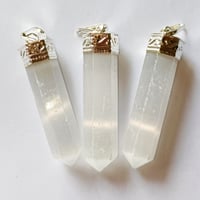 🤍 Selenite Hexagonal Point Pendant
