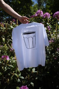 Image 2 of Team Napoli • T-Shirt (Weiss) Boxy, »Becher« (Schwarz)