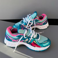 Image 4 of Asics Gel Nimbus 16 Rainbow (many sizes available)