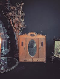 Image 1 of Doll cabinet 