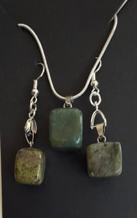 Heart Chakra Pendant & Earring Set - Love Compassion & Emotional Balance