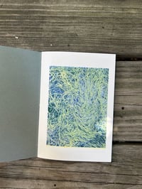 Image 2 of máquina de escribir by Gerónimo Sarmiento Cruz, with drawings by Alicia Barceinas Cruz