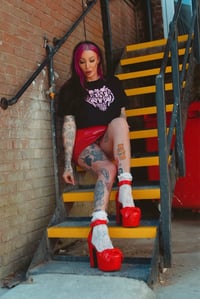 Image 3 of CHELSEA ROSE CROP TEE