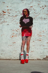 Image 4 of CHELSEA ROSE CROP TEE