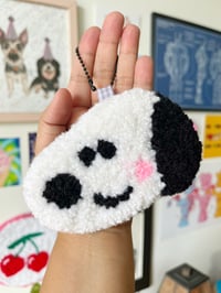 Sn00py Tufted Bag Charm