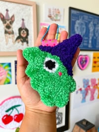 Smiling Friend Tufted Bag Charm