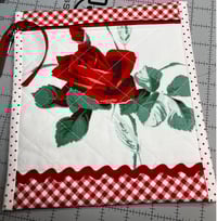 Image 1 of Vintage Rose Tablecloth Zippered Bag 3