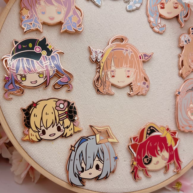 Pins [ Hololive Fantasy, Holo Force ]