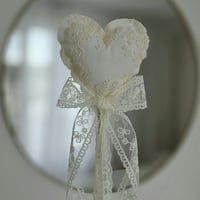 Lace wand